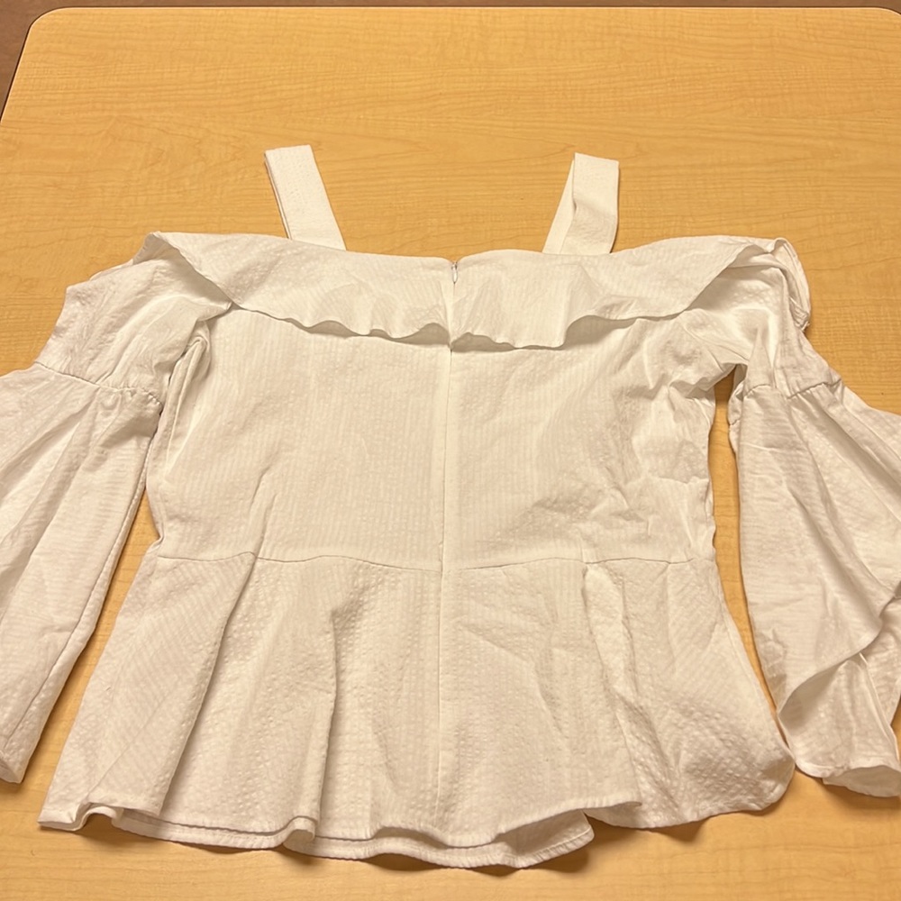 Halogen off the shoulder top, size‎ medium, NWT - Picture 9 of 15
